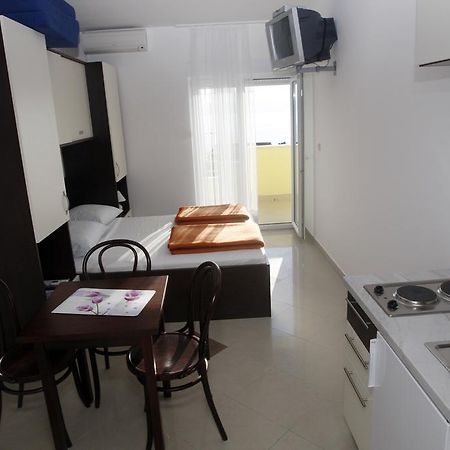 Apartments Rubic Omis Ngoại thất bức ảnh