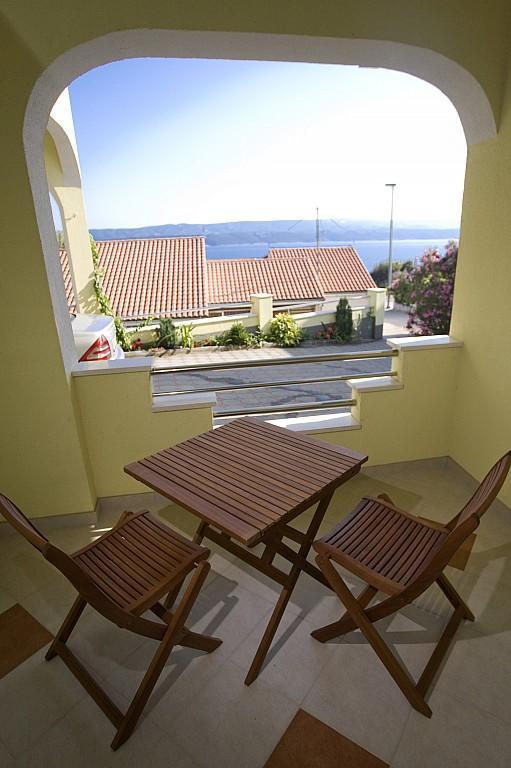 Apartments Rubic Omis Phòng bức ảnh