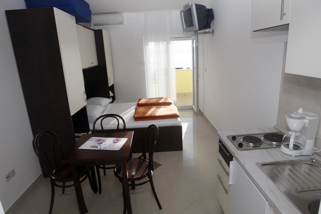 Apartments Rubic Omis Ngoại thất bức ảnh