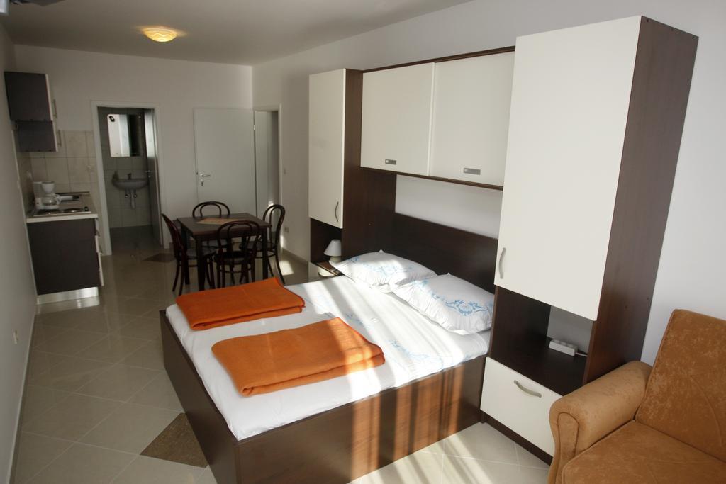 Apartments Rubic Omis Ngoại thất bức ảnh