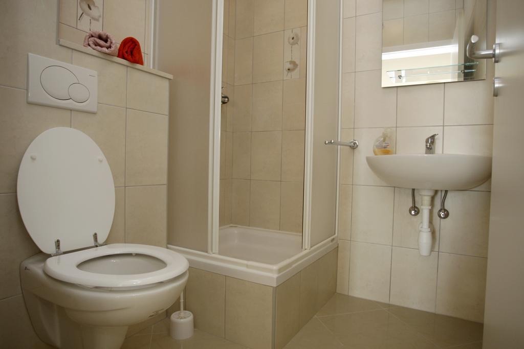 Apartments Rubic Omis Phòng bức ảnh